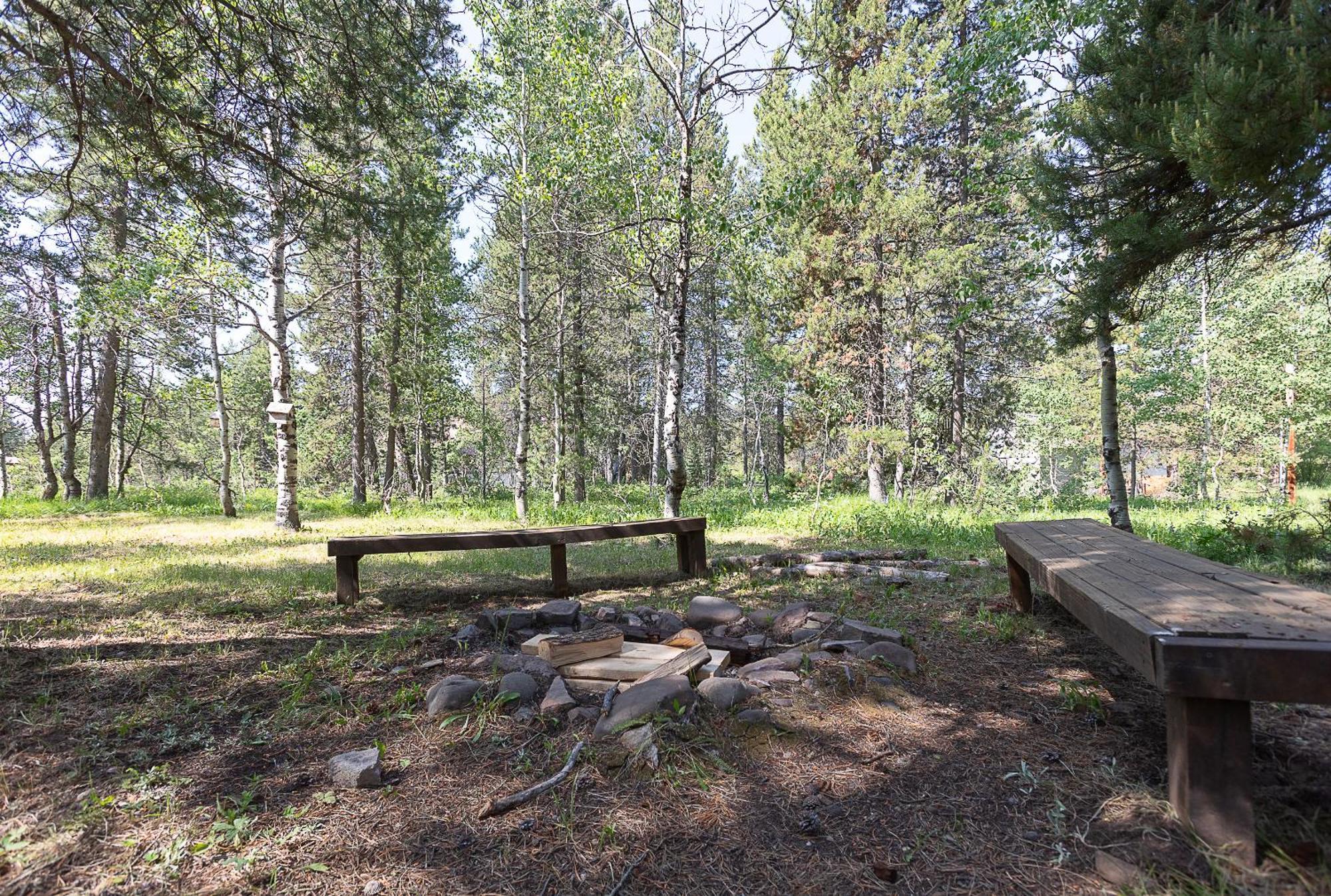 Remington Reload By Kabino Hot Tub Firepit Roku Big Yard Driveway Grill Wifi Trails Island Park Eksteriør billede